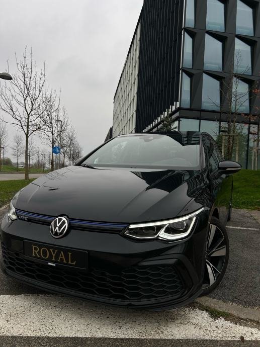 VW Golf 8 GTE ///245ks/// automatik